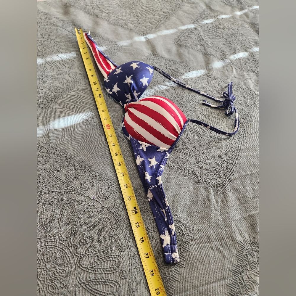 😀Xhilaration American Flag Bikini Top - Picture 6 of 6